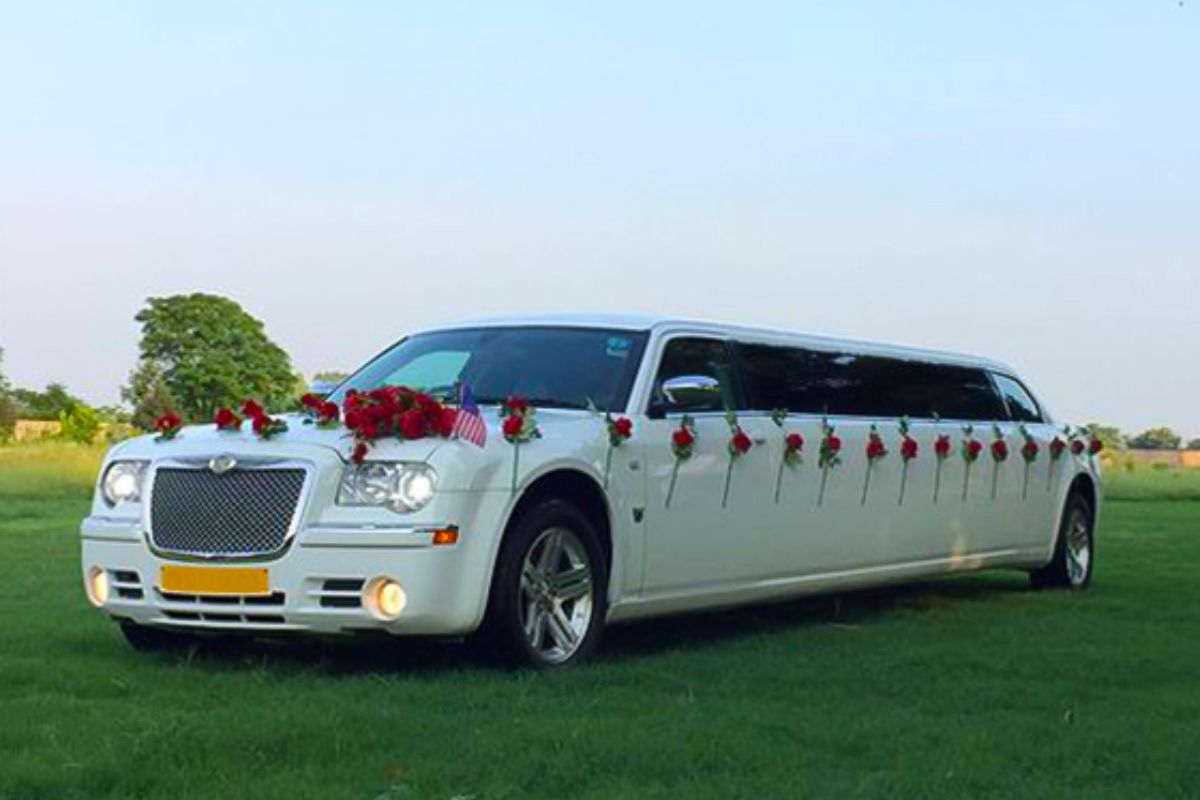 Hire Luxury Limousine For Wedding