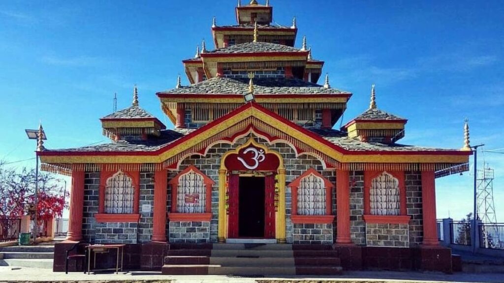 Dehradun to Surkanda Devi Temple Taxi